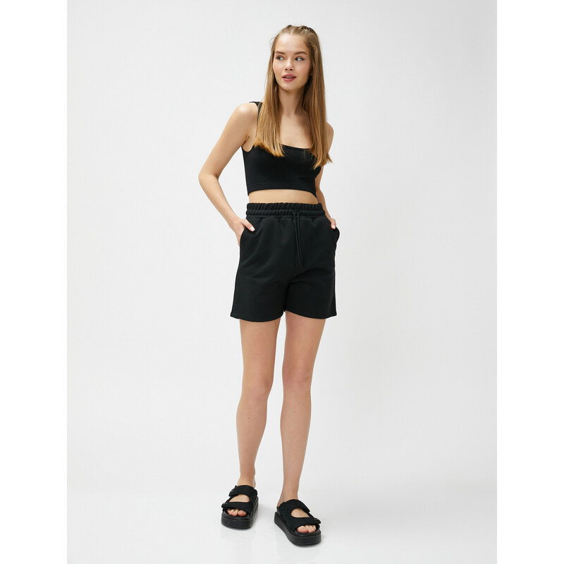 Koton Shorts With Tie Waist Pocket Detailed Relaxed Cut.