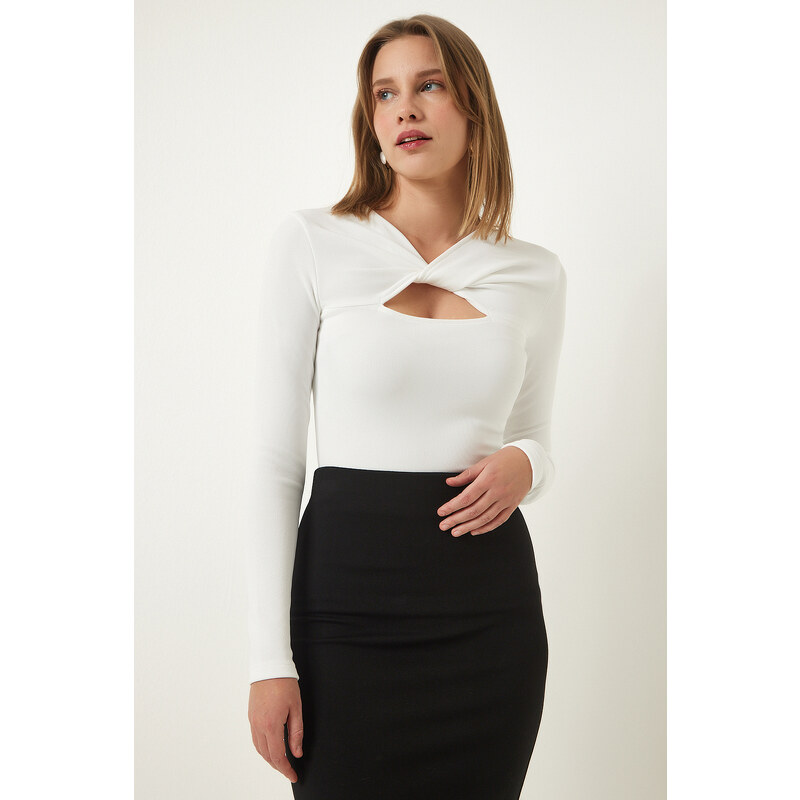 Happiness İstanbul Women's White Cut Out Detailed Ribbed Knitted Blouse