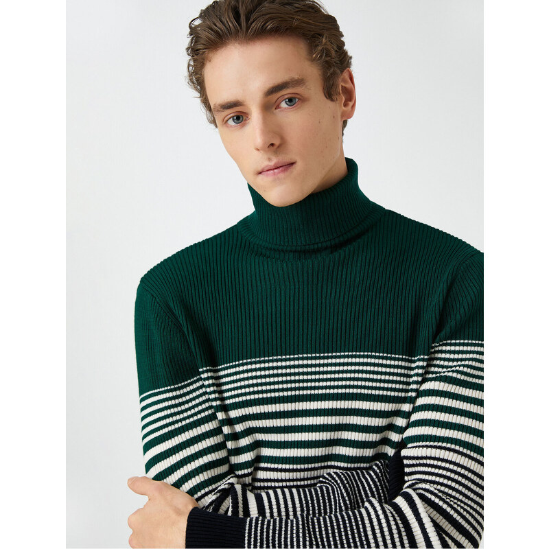 Koton Basic Knitwear Sweater Turtleneck Color Block Slim Fit.