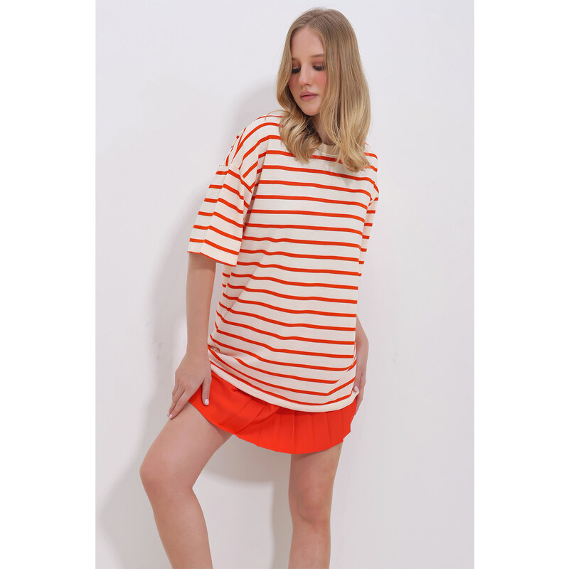 Trend Alaçatı Stili Women's Orange Crew Neck Ribbed Striped 2 Thread Unisex T-Shirt