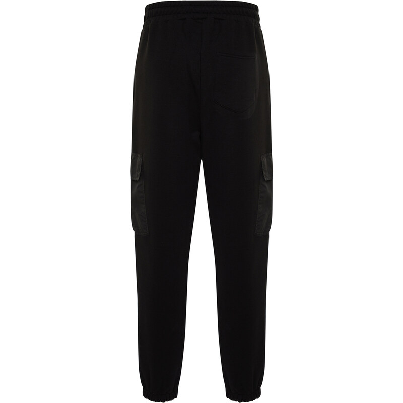 Trendyol Black Oversize/Wide-Fit Cargo Pocket Elastic Cuff Sweatpants
