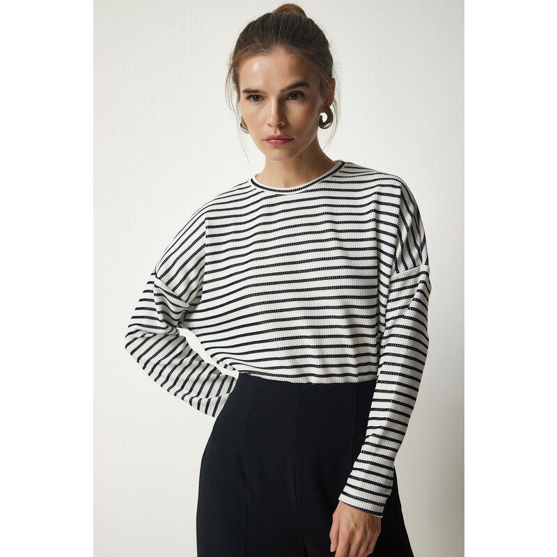 Happiness İstanbul Women's White Striped Knitted Blouse