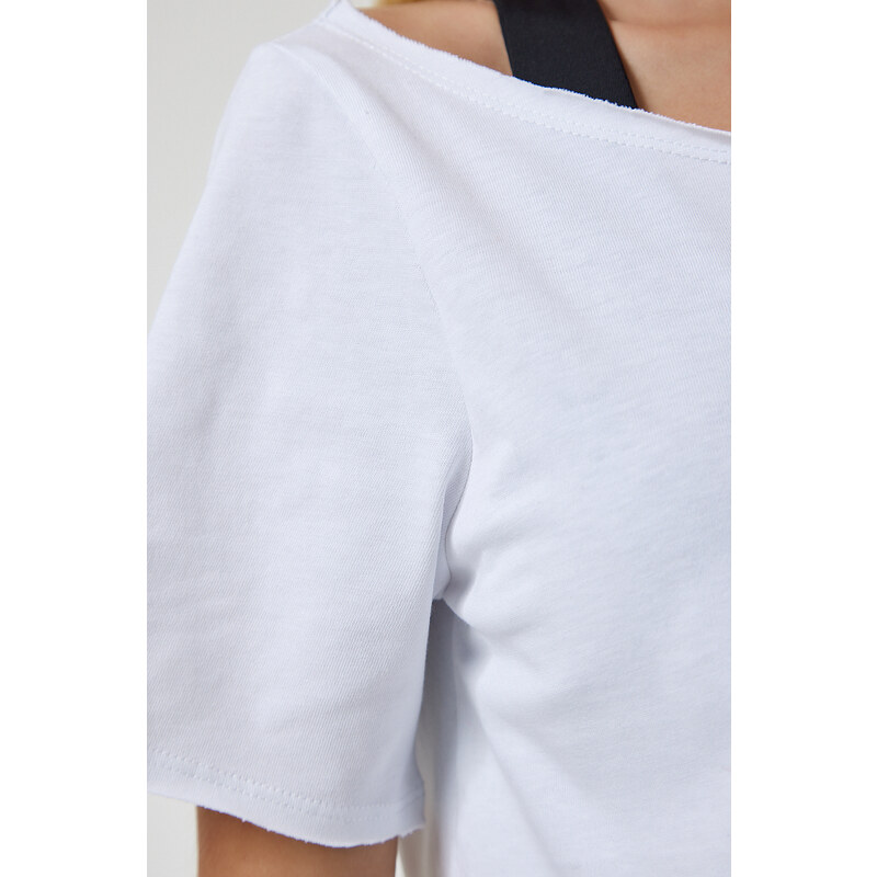 Happiness İstanbul Women's White Boat Neck Basic Crop Knitted T-Shirt