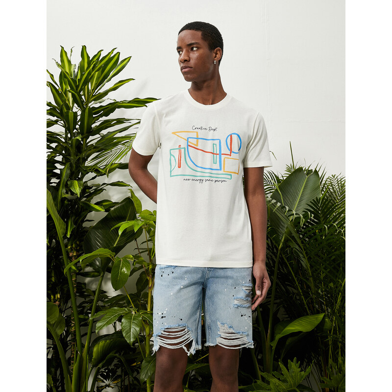 Koton Geometric Print T-Shirt with Slogan Detailed Crew Neck Cotton.