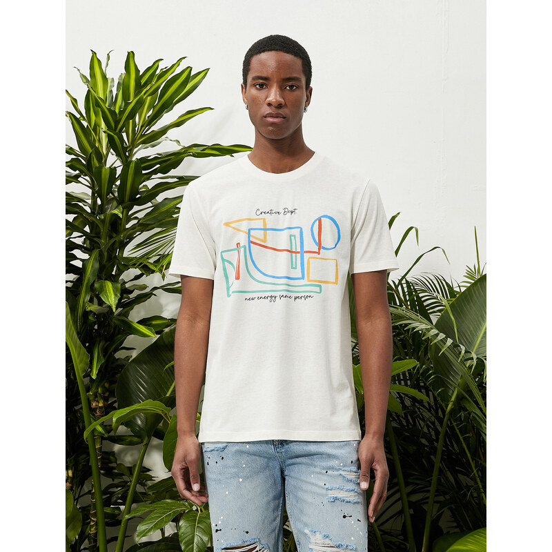 Koton Geometric Print T-Shirt with Slogan Detailed Crew Neck Cotton.