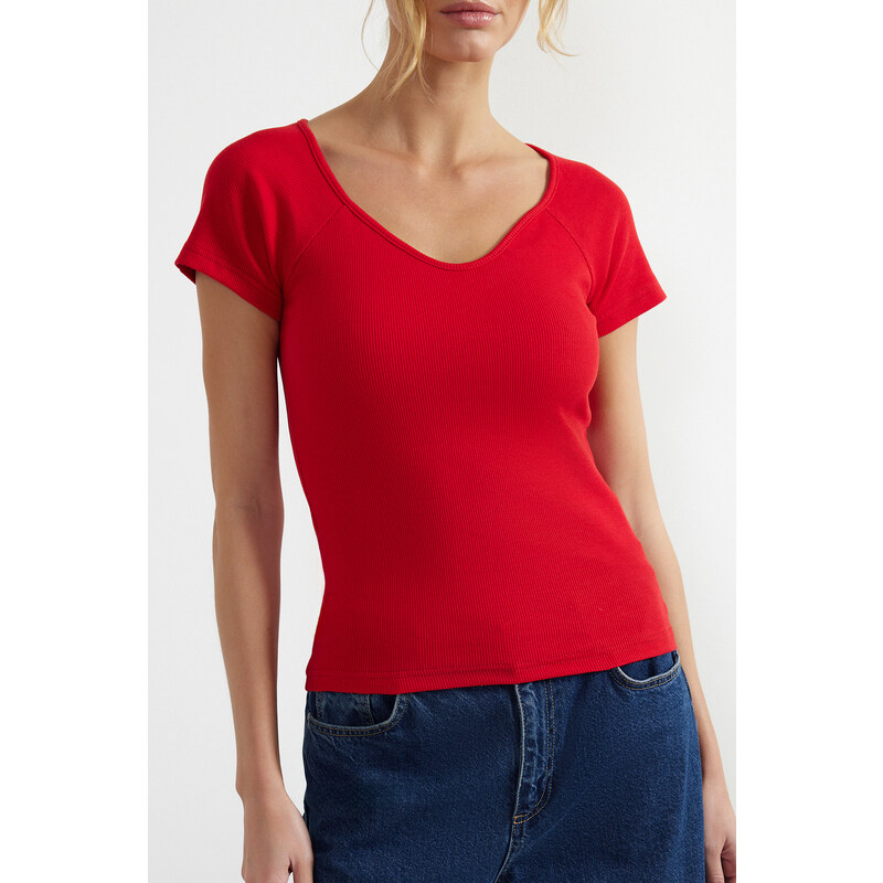 Trendyol Red Fitted Cotton Stretch Knitted Blouse