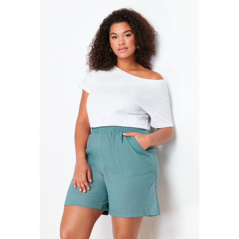 Trendyol Curve Green Normal Waist Woven Shorts