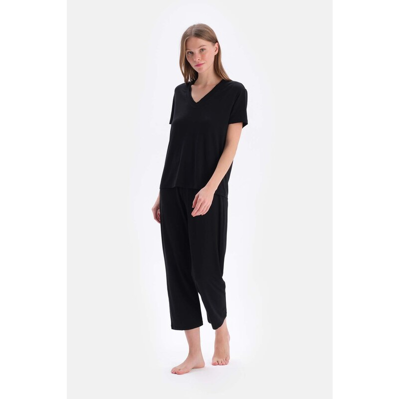 Dagi Black Short Sleeve V Neck Basic Viscose T-Shirt Trousers Pajamas Set