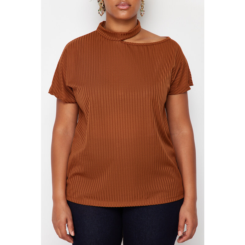 Trendyol Curve Brown Crew Neck Knitted Blouse