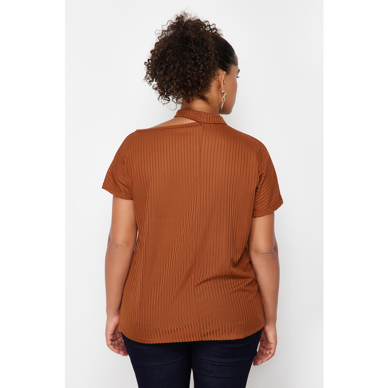 Trendyol Curve Brown Crew Neck Knitted Blouse