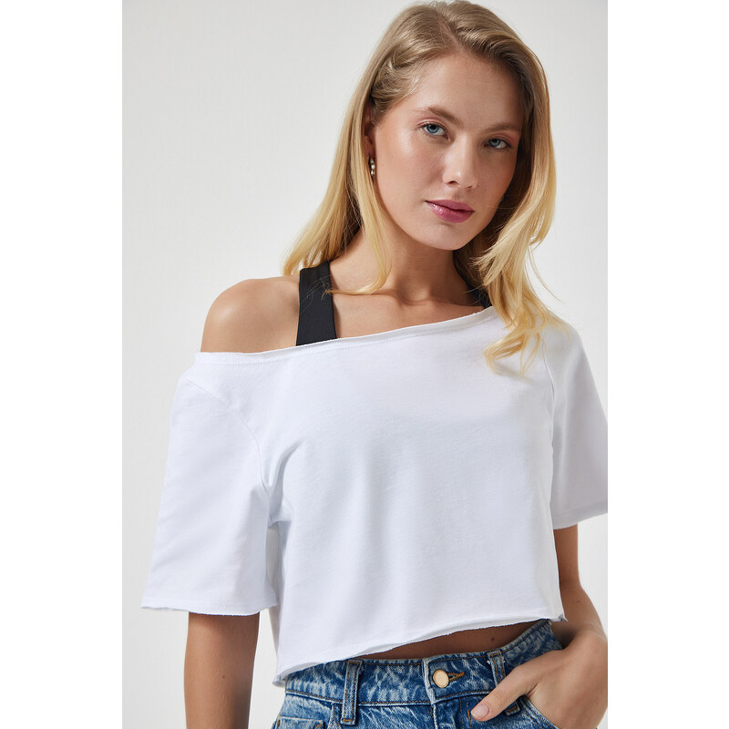 Happiness İstanbul Women's White Boat Neck Basic Crop Knitted T-Shirt