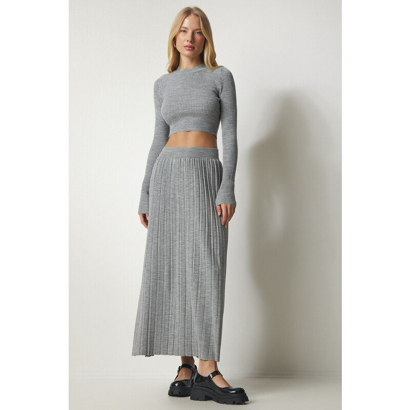 Happiness İstanbul Women's Gray Ribbed Knitwear Crop Skirt Suit