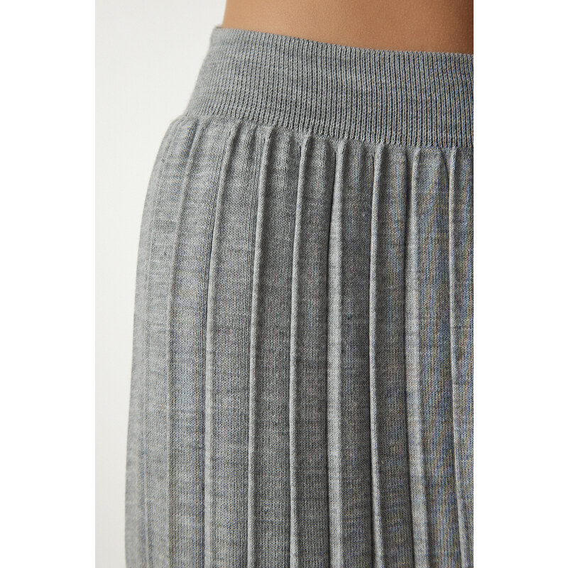 Happiness İstanbul Women's Gray Ribbed Knitwear Crop Skirt Suit