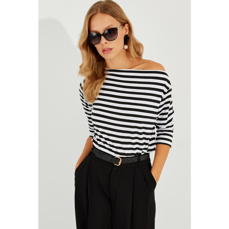 Cool & Sexy Women's Black and White Boat Neck Striped Blouse