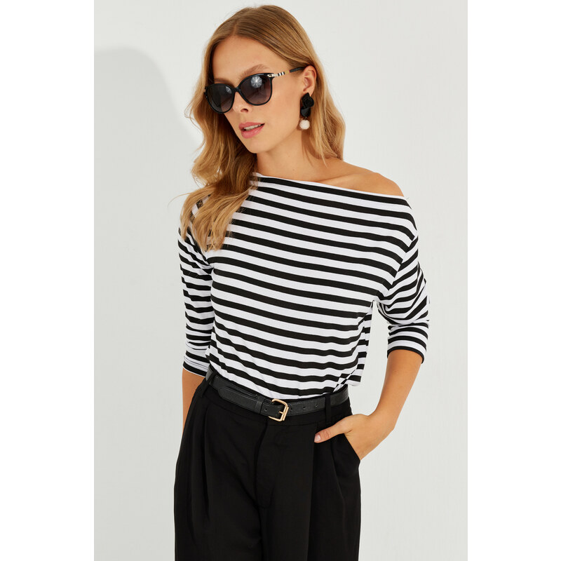 Cool & Sexy Women's Black and White Boat Neck Striped Blouse