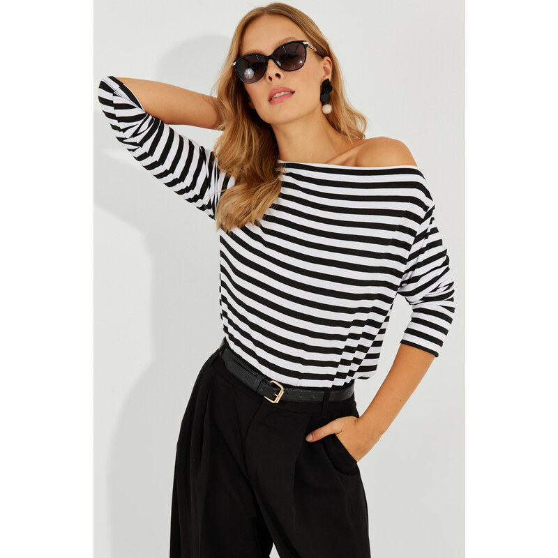 Cool & Sexy Women's Black and White Boat Neck Striped Blouse