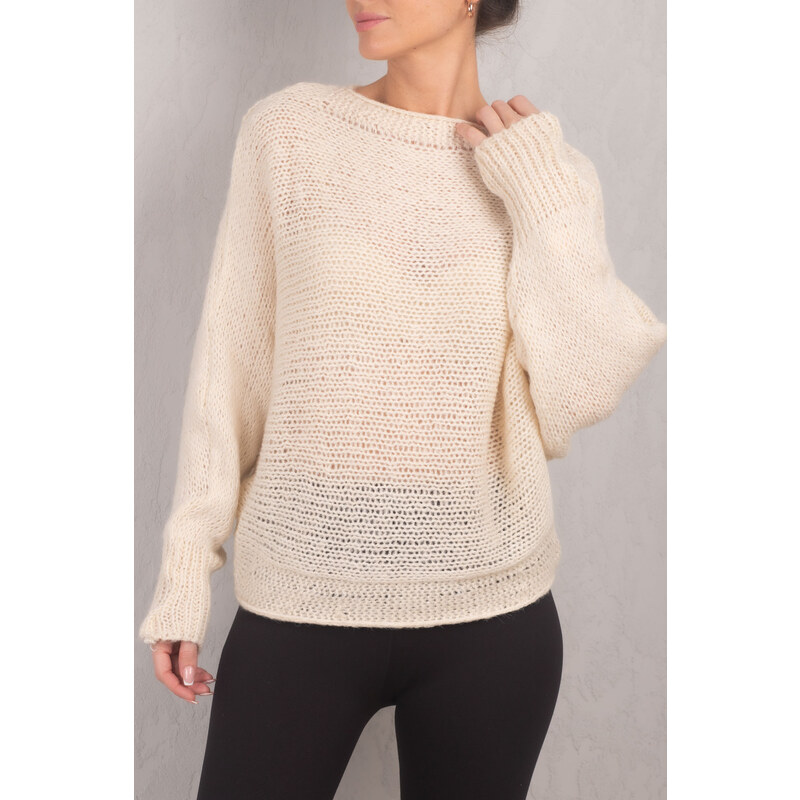 armonika Women's Cream Bat Sleeve Fluffy Knitwear Sweater