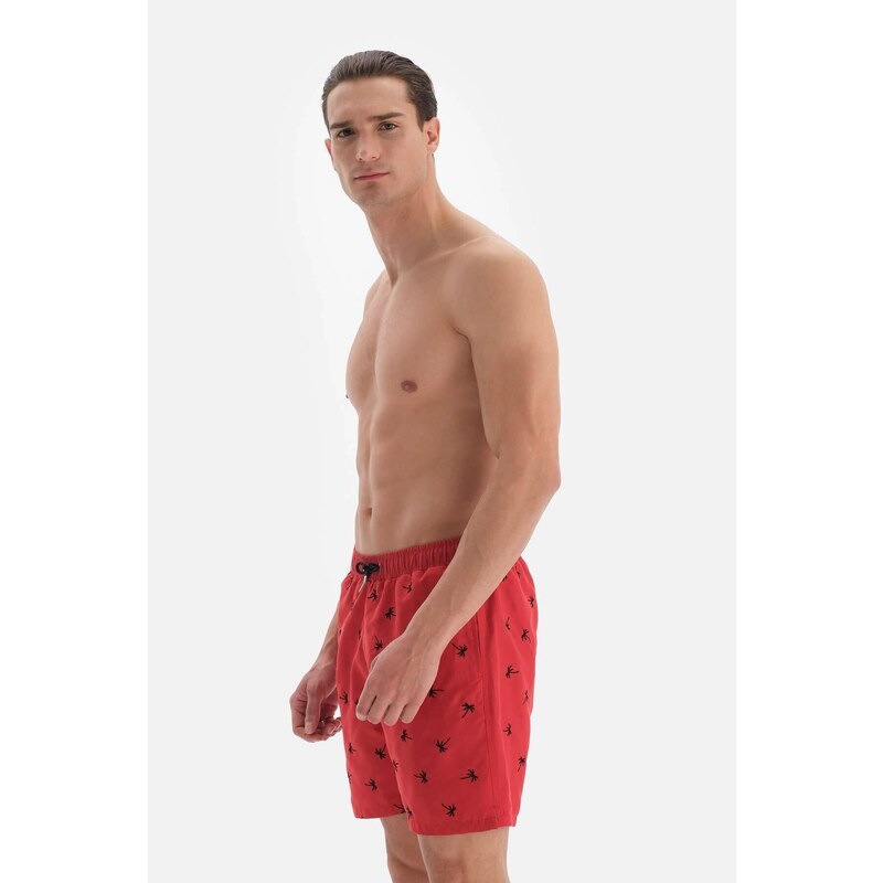 Dagi Men's Red Palm Embroidered Mid Shorts