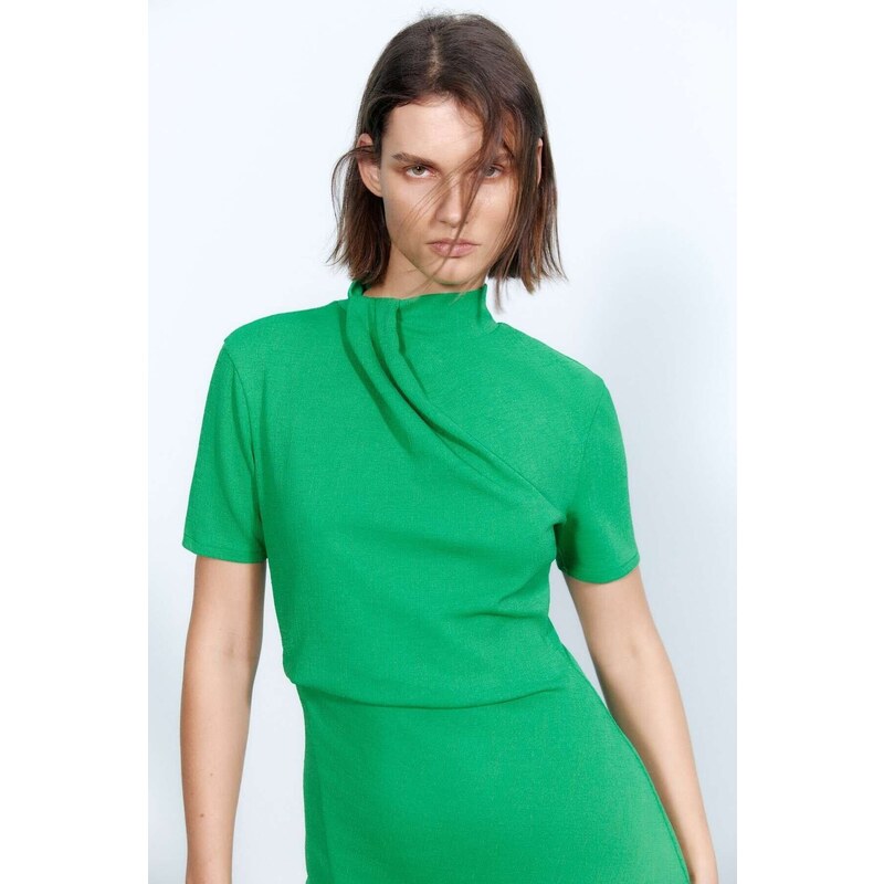 Laluvia Green Collar Detailed Slit Dress