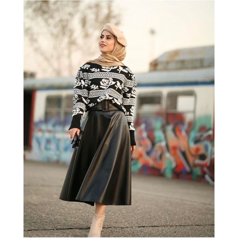 Laluvia Black Midi Length Leather Knee-length Skirt with Belt Detail.