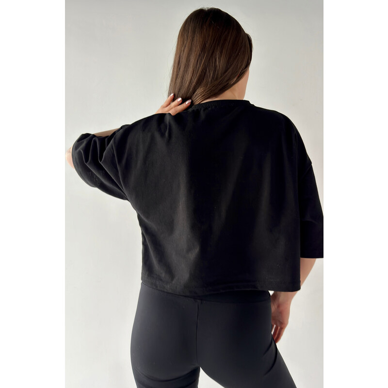 MODAGEN Women's Oversize Black Crop Tshirt