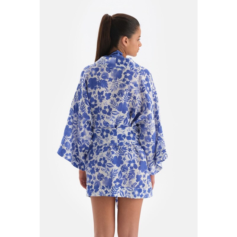 Dagi Blue White Linen Short Kimono