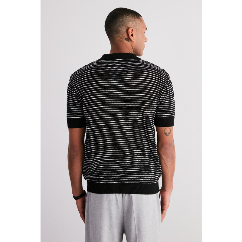 Trendyol Black Limited Edition Relaxed Short Sleeve Polo Neck Knitwear T-shirt