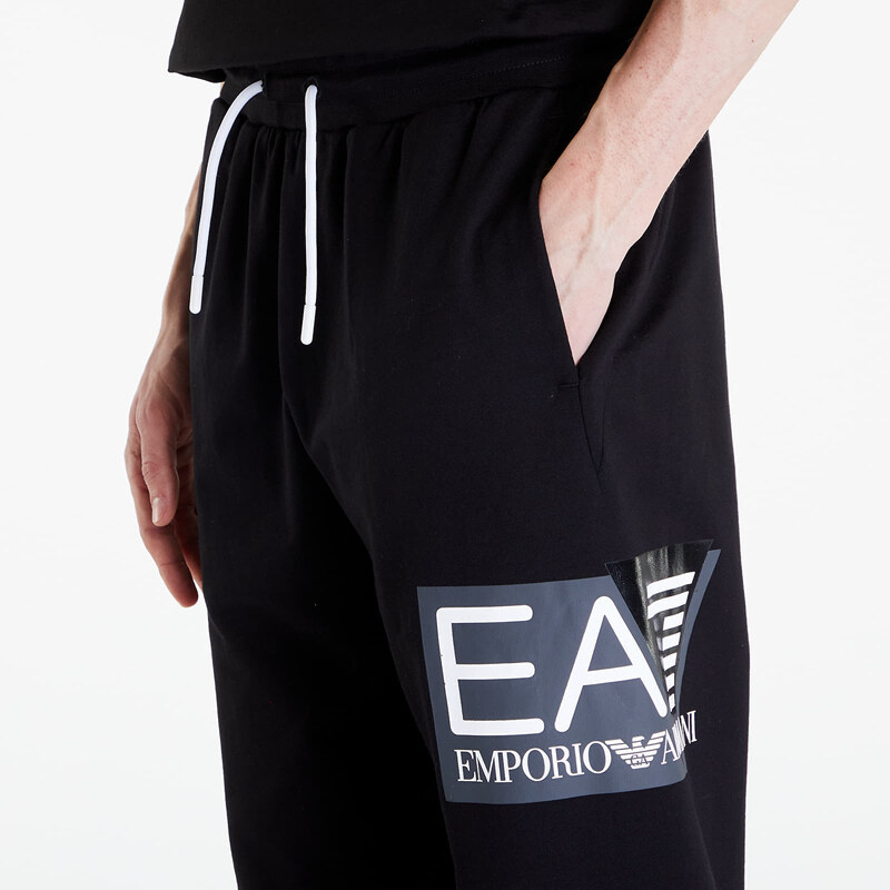 Pánské tepláky EA7 Emporio Armani Pantaloni Black