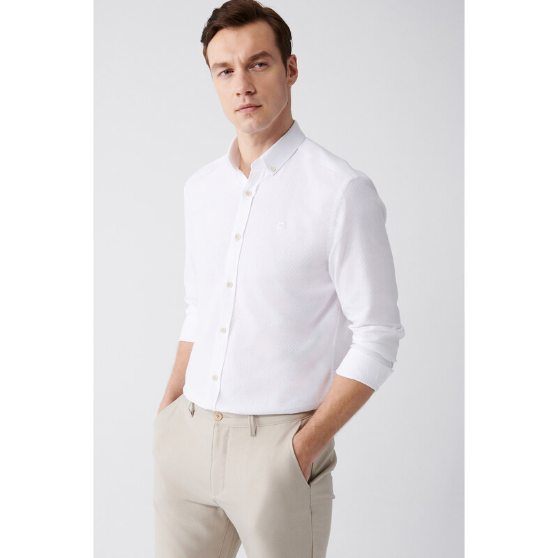 Avva Men's White 100% Cotton Buttoned Collar Regular Fit Shirt