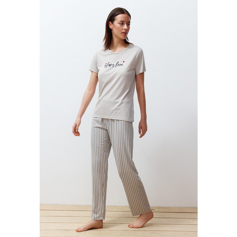 Trendyol Gray Slogan Printed Striped Knitted Pajamas Set