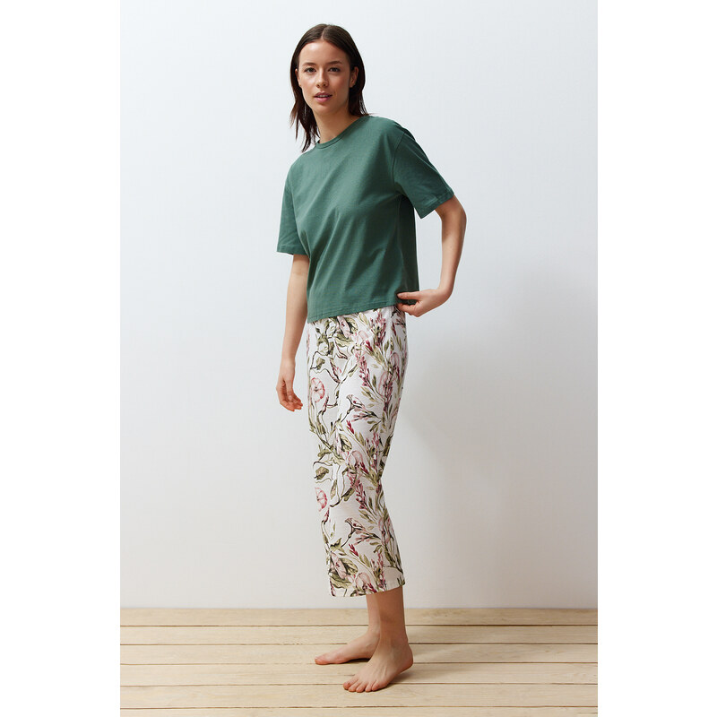 Trendyol Green Cotton Floral Capri Knitted Pajamas Set