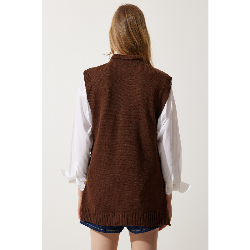 Happiness İstanbul Women's Brown Crew Neck Buttoned Knitwear Sweater