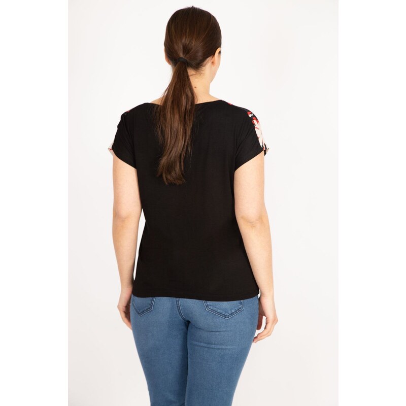 Şans Women's Black Plus Size Front Patterned Blouse
