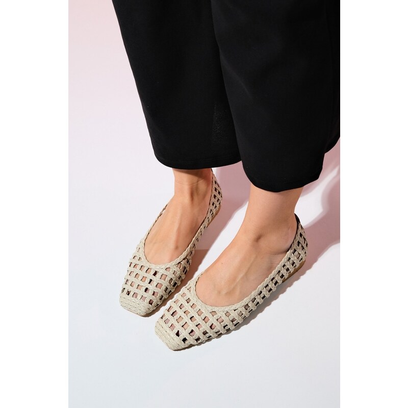 LuviShoes ARCOLA Beige Knitted Patterned Women's Flat Shoes