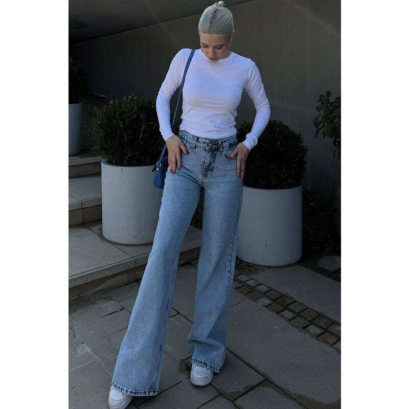 Madmext Women's Ice Blue Straight Wide Jeans