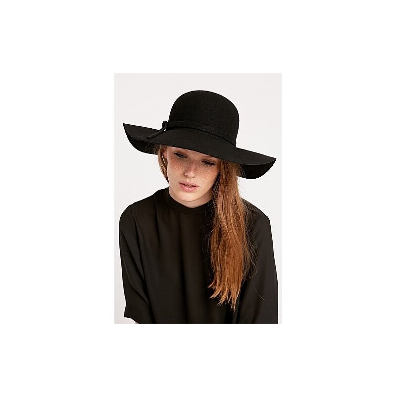 Urban Outfitters Mia Felt Floppy Hat in Black