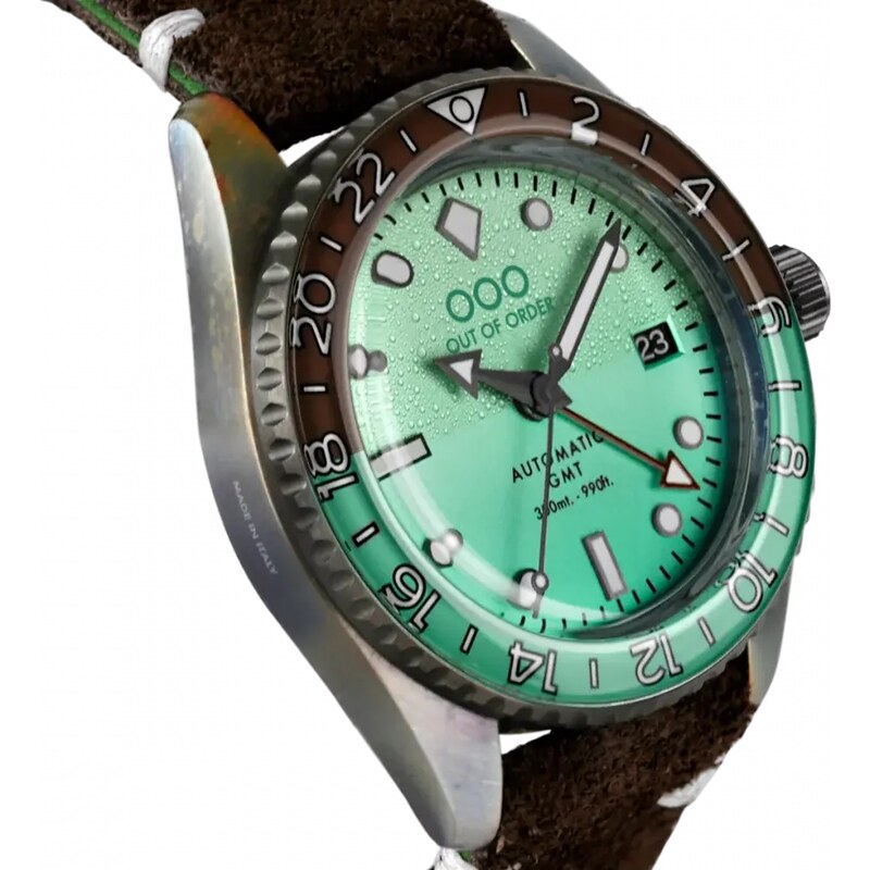 Out Of Order Watches Stříbrné pánské hodinky Out Of Order s koženým páskem After 8 GMT 40MM Automatic