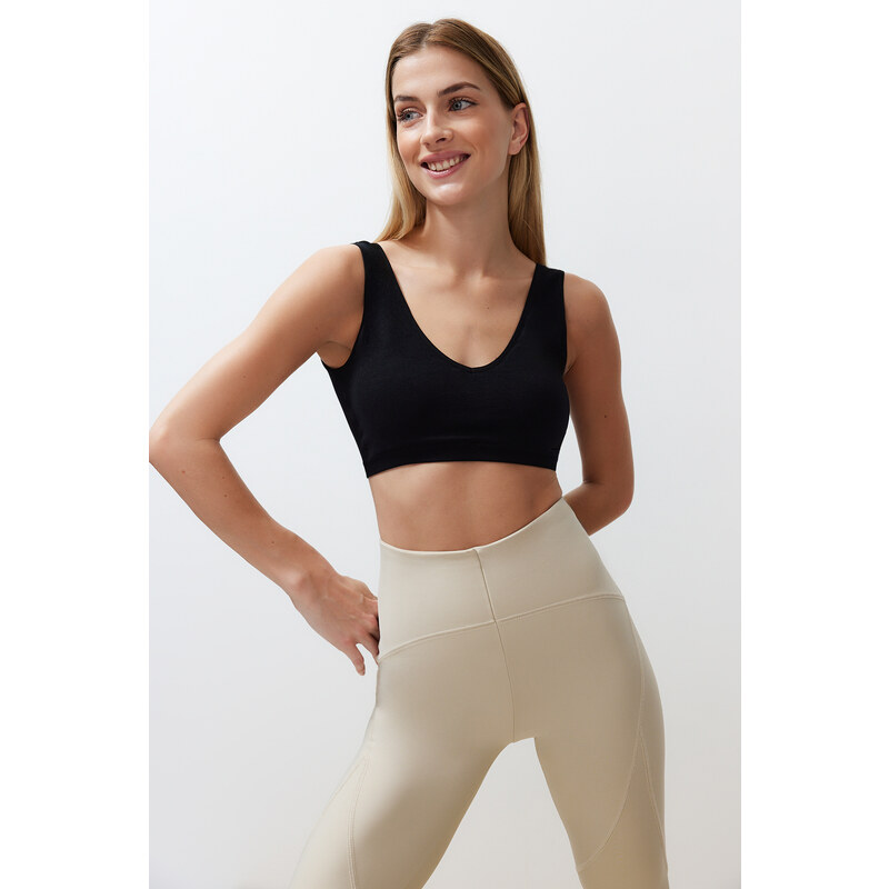 Trendyol Black Seamless/Seamless Support/Shaping Knitted Sports Bra