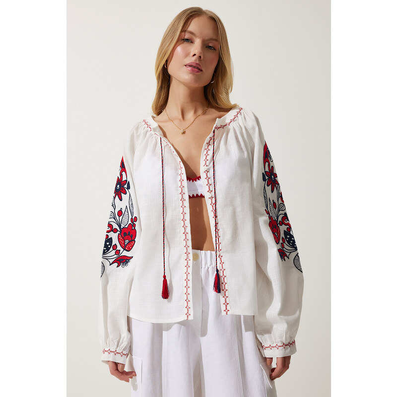 Happiness İstanbul Women's White Embroidered Buttoned Linen Blouse