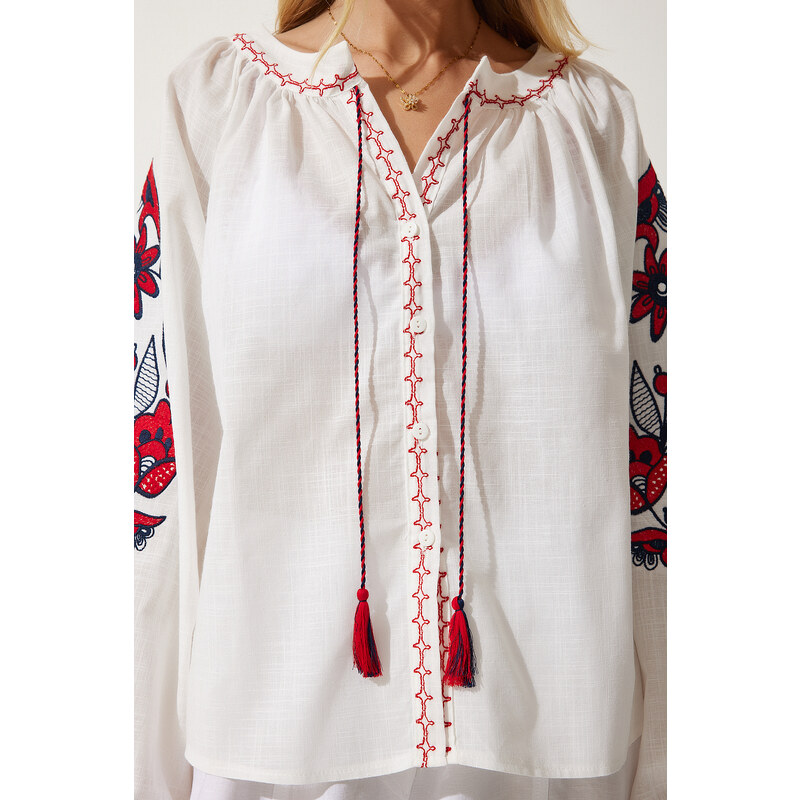 Happiness İstanbul Women's White Embroidered Buttoned Linen Blouse