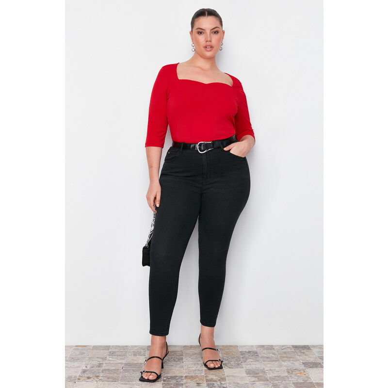 Trendyol Curve Red Heart Neck Fitted Knitted Blouse