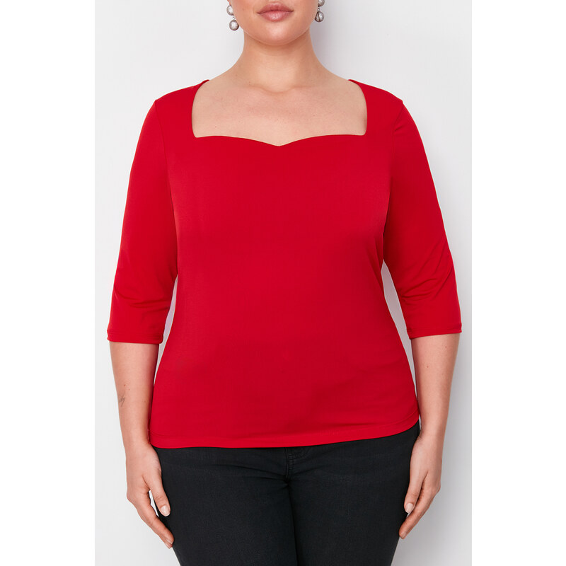 Trendyol Curve Red Heart Neck Fitted Knitted Blouse