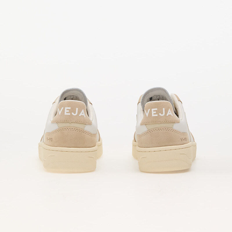 Veja W V-90 Extra White Pierre Almond