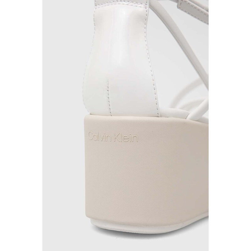 Kožené sandály Calvin Klein WEDGE SANDAL 30 LTH dámské, bílá barva, na platformě, HW0HW01949