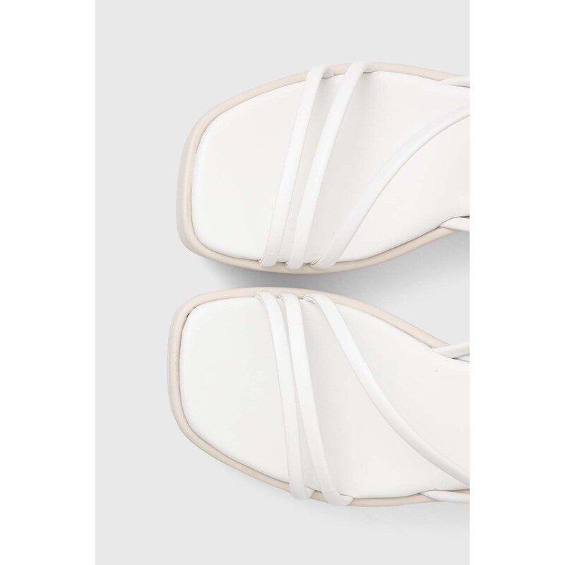 Kožené sandály Calvin Klein WEDGE SANDAL 30 LTH dámské, bílá barva, na platformě, HW0HW01949