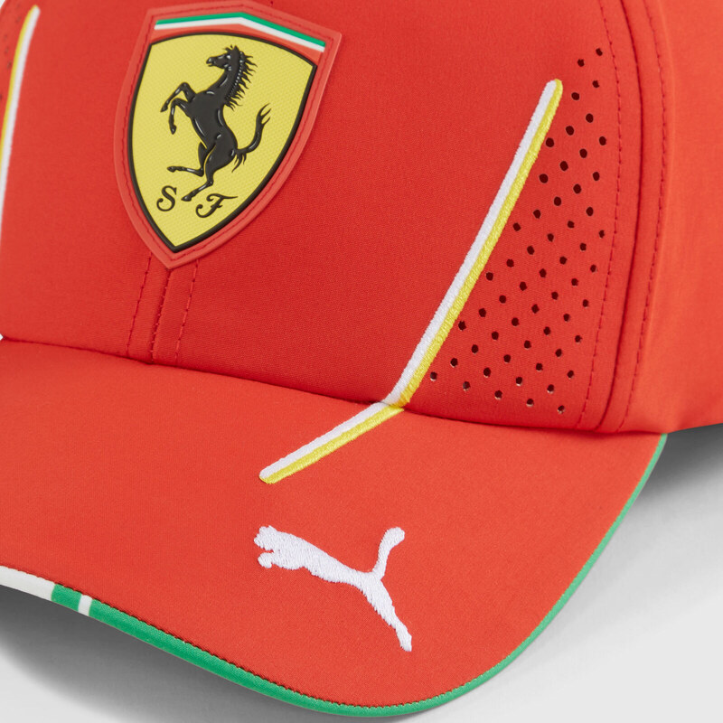 F1 official merchandise Dětská týmová kšiltovka Scuderia Ferrari F1 2024 červená