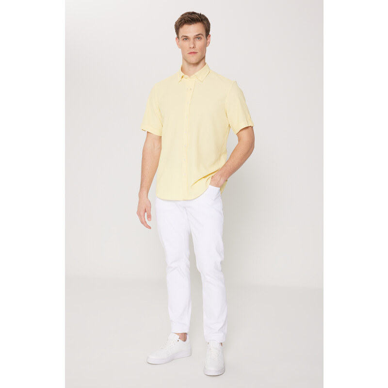 AC&Co / Altınyıldız Classics Men's Yellow Slim Fit Slim Fit Shirt with Hidden Buttons and Short Sleeves.