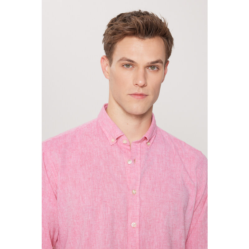 AC&Co / Altınyıldız Classics Men's Fuchsia Comfort Fit Relaxed-Cut Buttoned Collar Casual Linen Shirt.