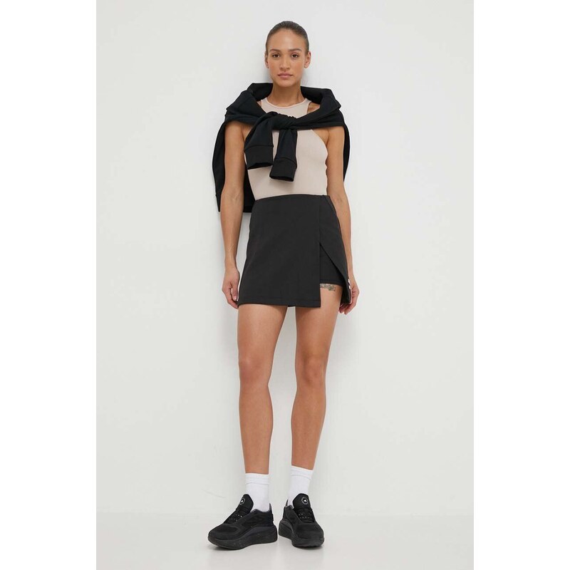 Kalhotová sukně Puma T7 černá barva, s aplikací, medium waist, 624542