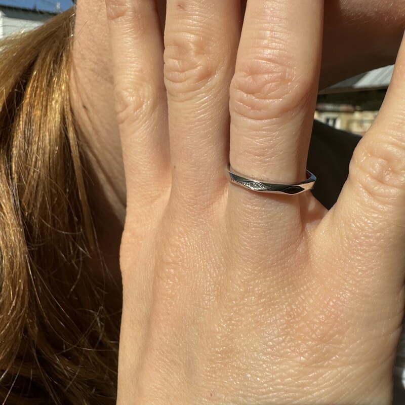 MAJYA Stříbrný nastavitelný prsten s kamínkem VICTORIE 10327